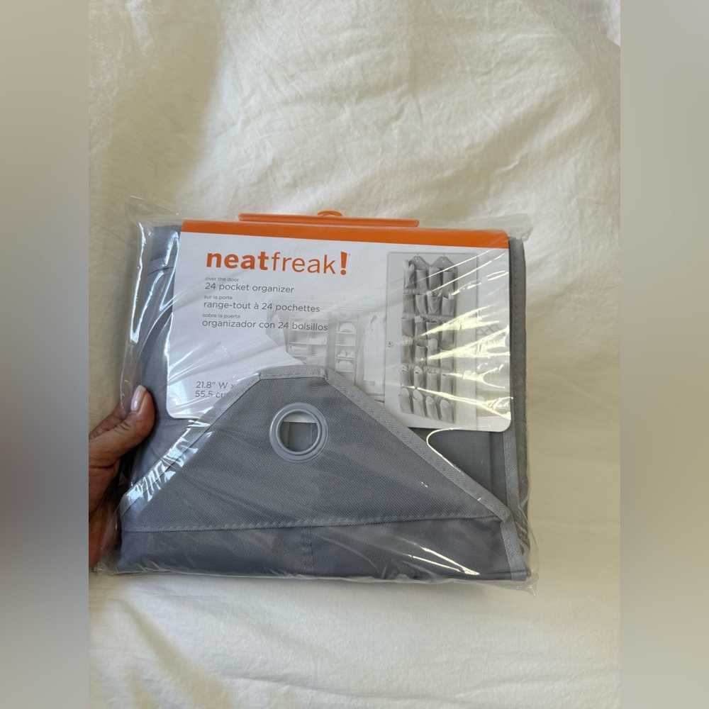 Neatfreak | 24 Pocket Shoe Organizer | Closet Accessory Storage NIP - Picture 2 of 6